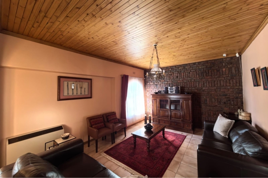4 Bedroom Property for Sale in Hillcrest Northern Cape